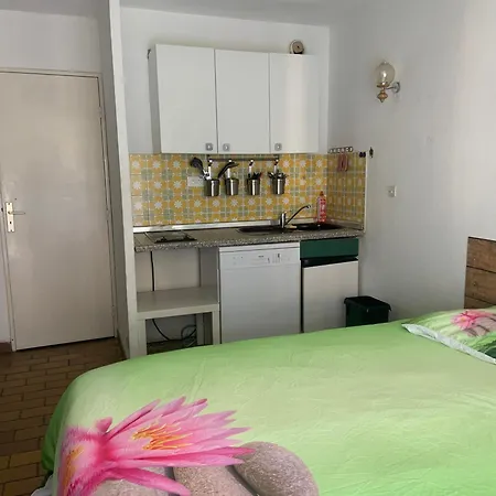 Apartmán Kitchenette Avec Petite Terrasse Les Lecques